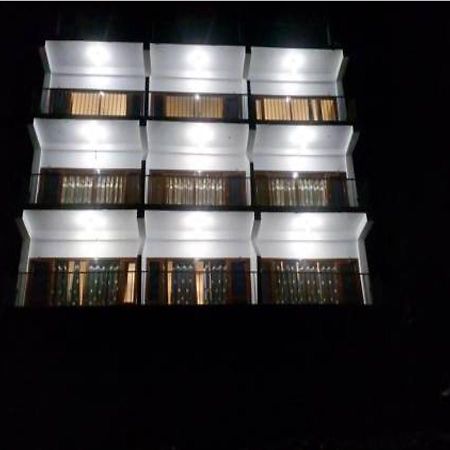 Hotel Emerald Valley Чейл Екстер'єр фото