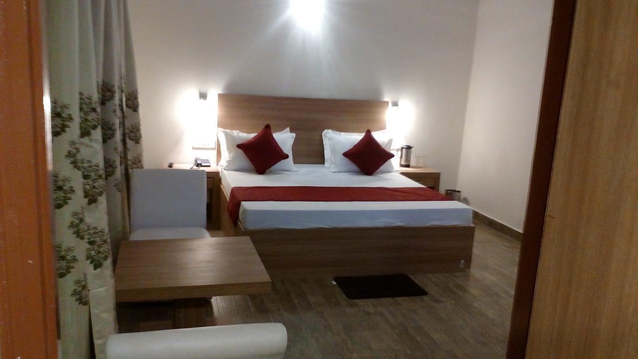Hotel Emerald Valley Чейл Екстер'єр фото