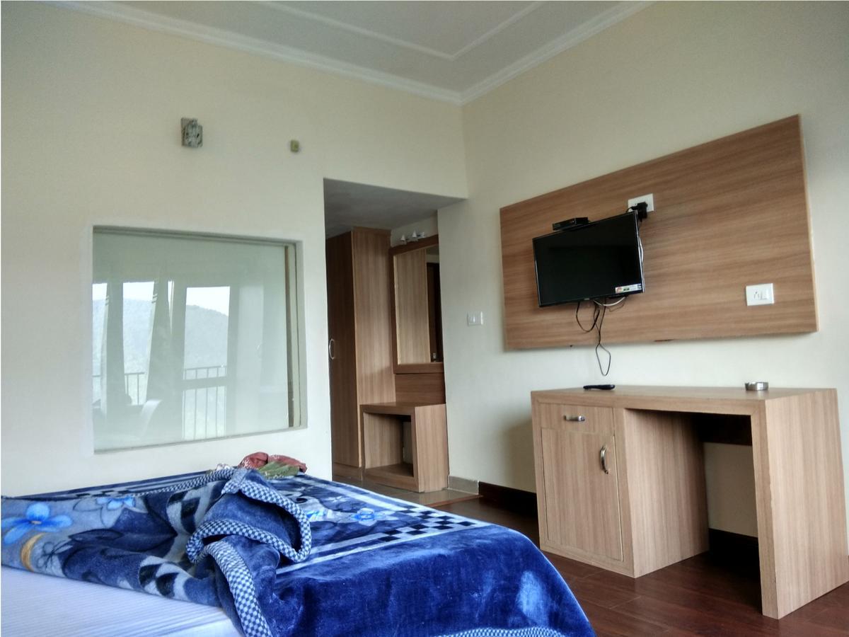 Hotel Emerald Valley Чейл Екстер'єр фото